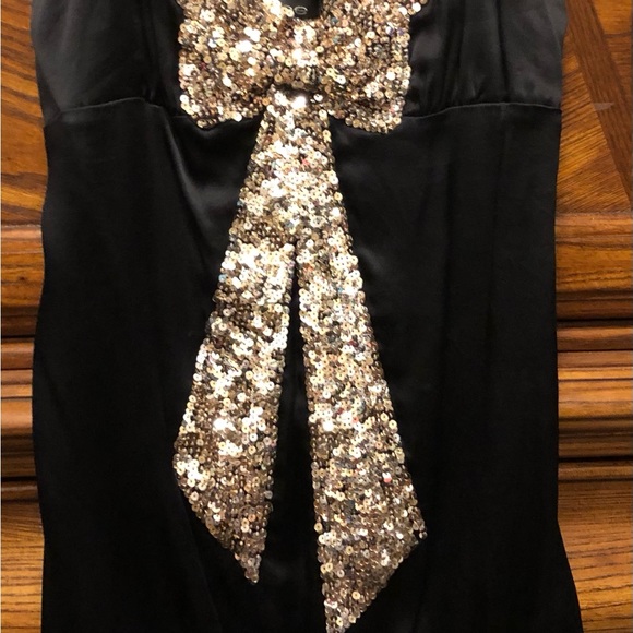 Bebe black silk blend cami with gold sequin bow small - Picture 5 of 5